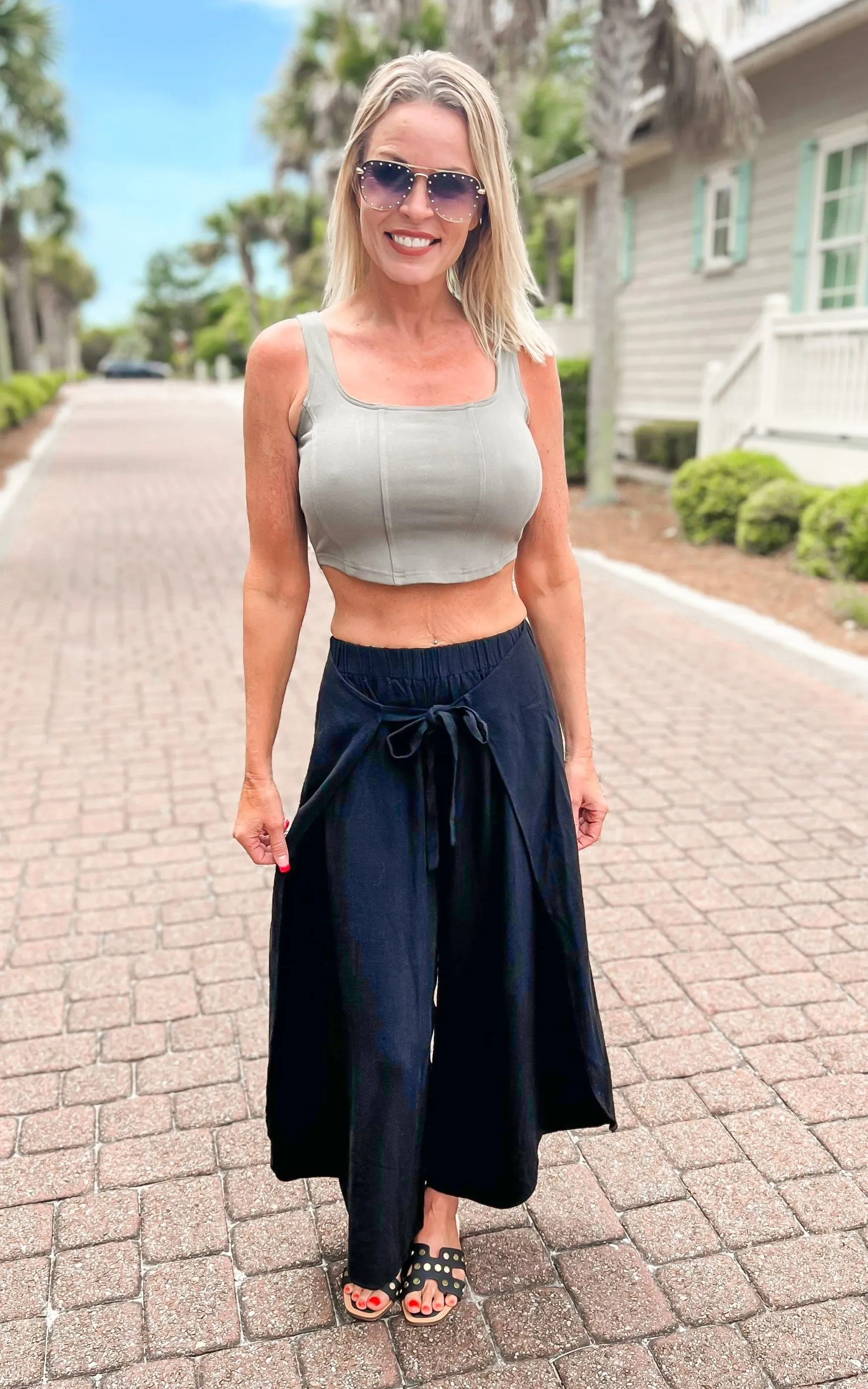 High Waisted Solid Woven Pant | WHITE BIRCH **FINAL SALE