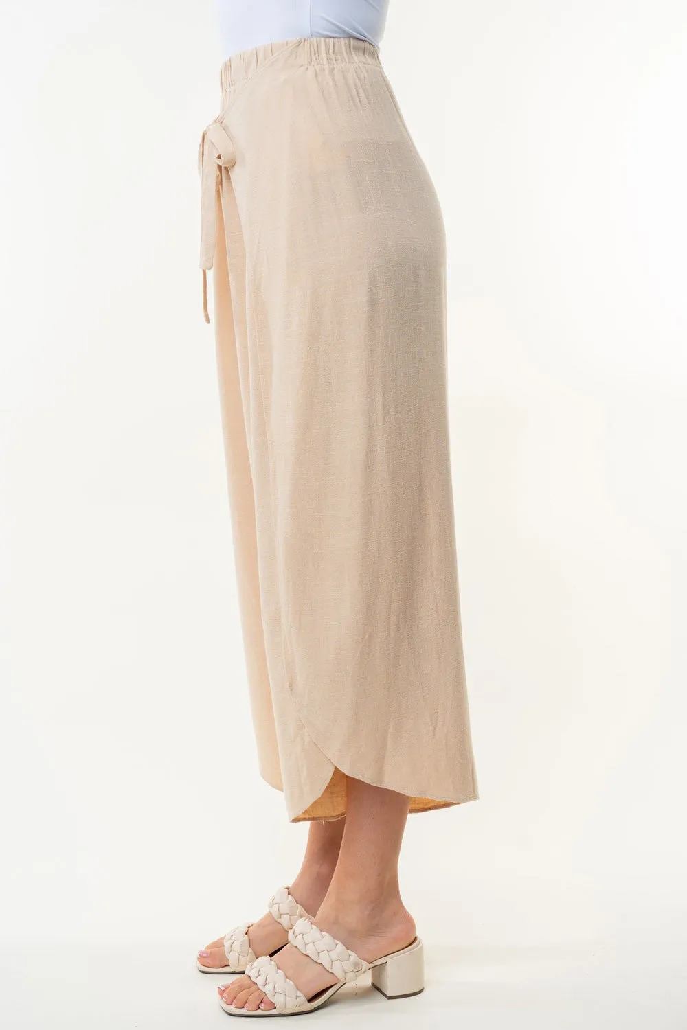 High Waisted Solid Woven Pant | WHITE BIRCH **FINAL SALE
