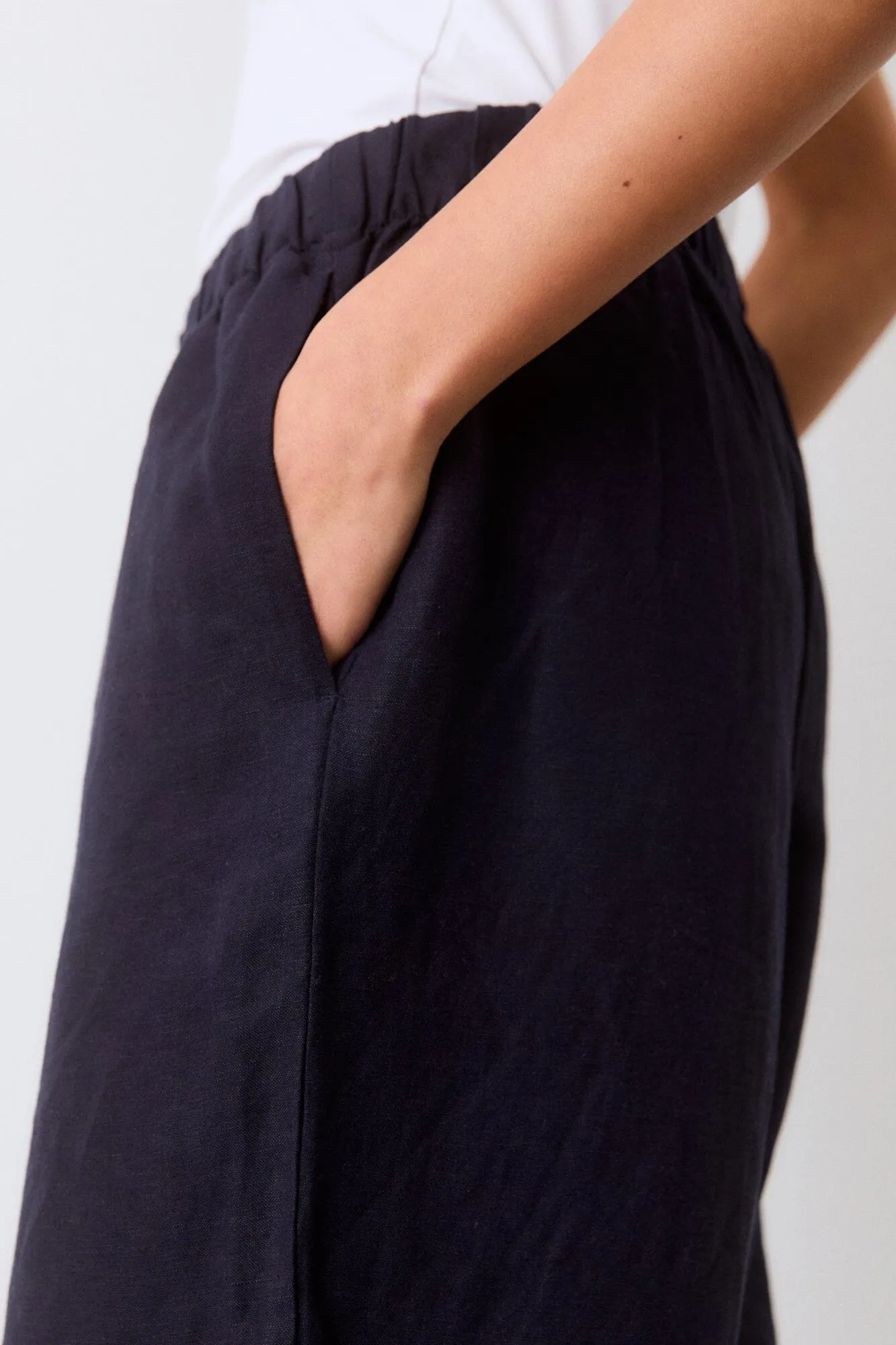 Loose Fit Linen Trousers