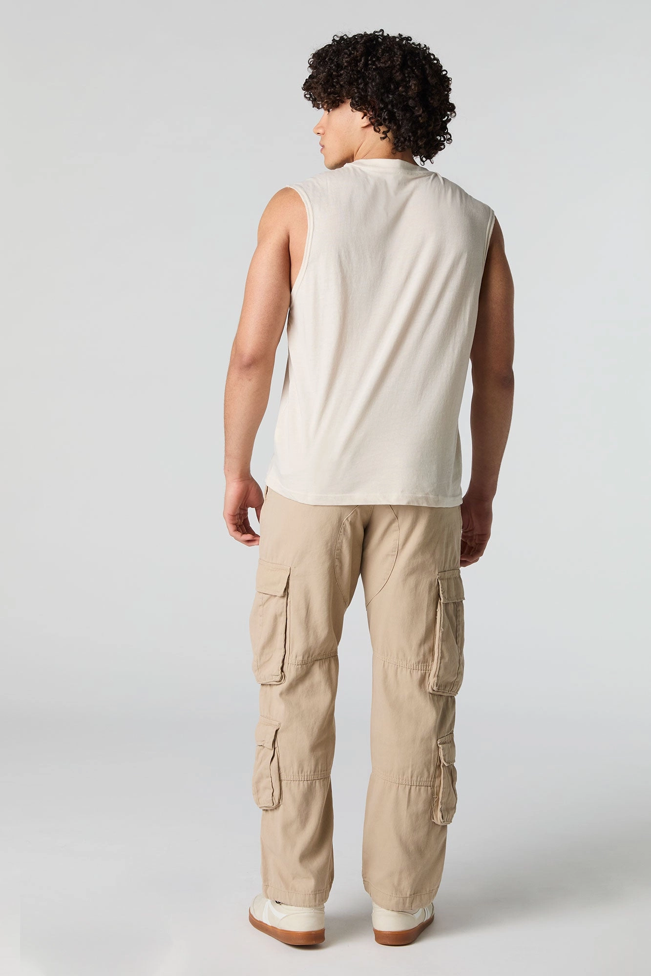 Pantalon cargo à jambe droite avec poches multiples