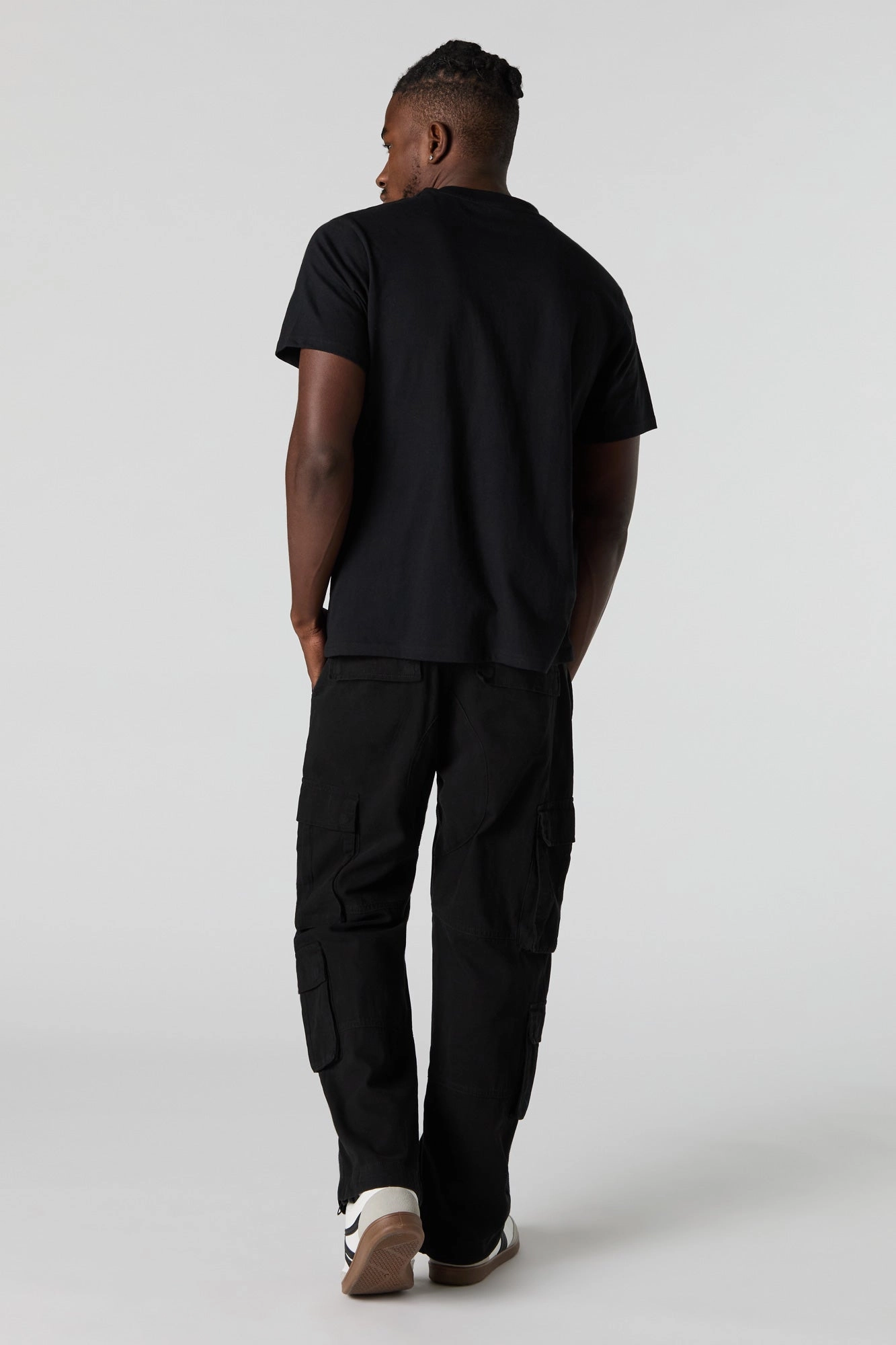 Pantalon cargo à jambe droite avec poches multiples