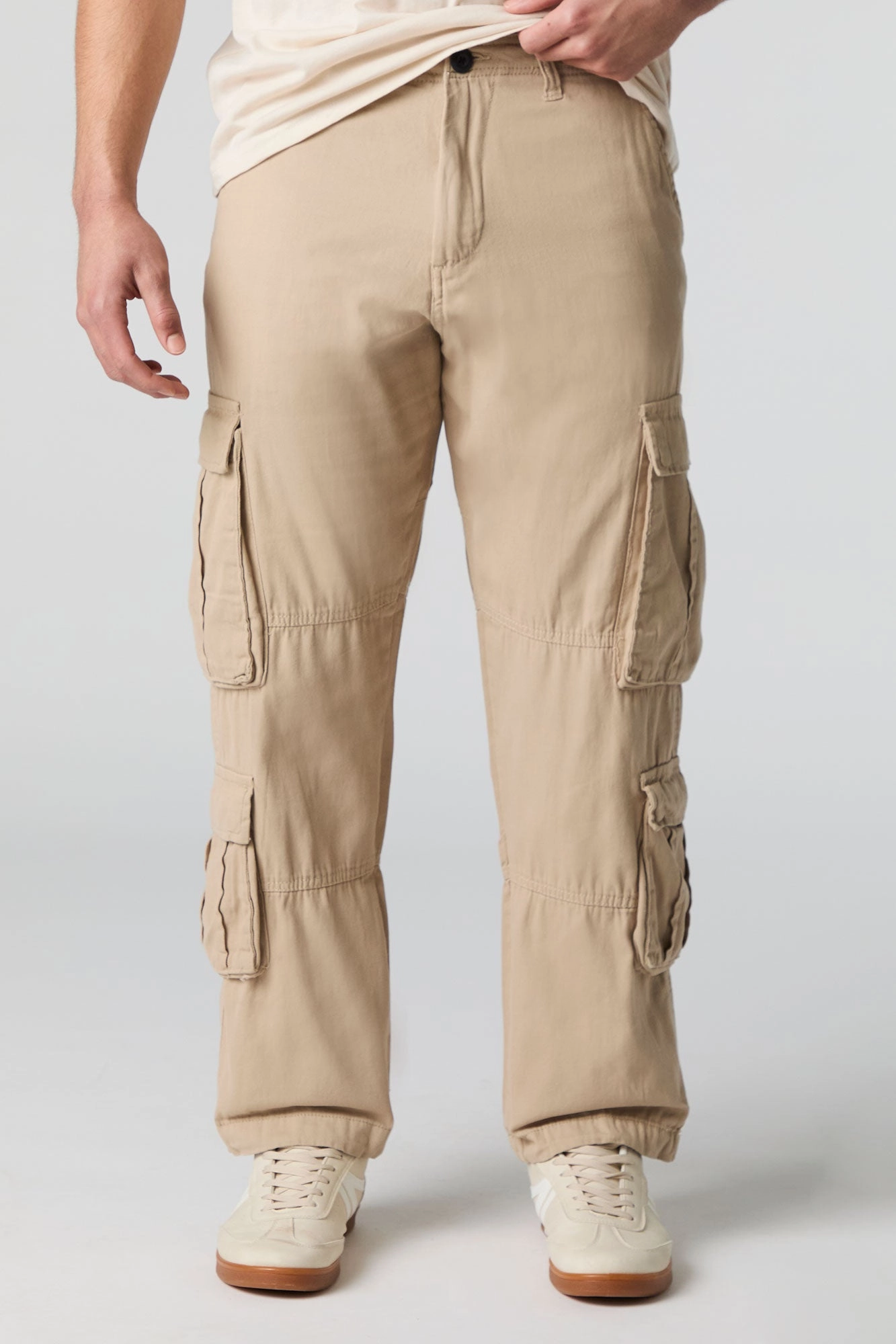 Pantalon cargo à jambe droite avec poches multiples