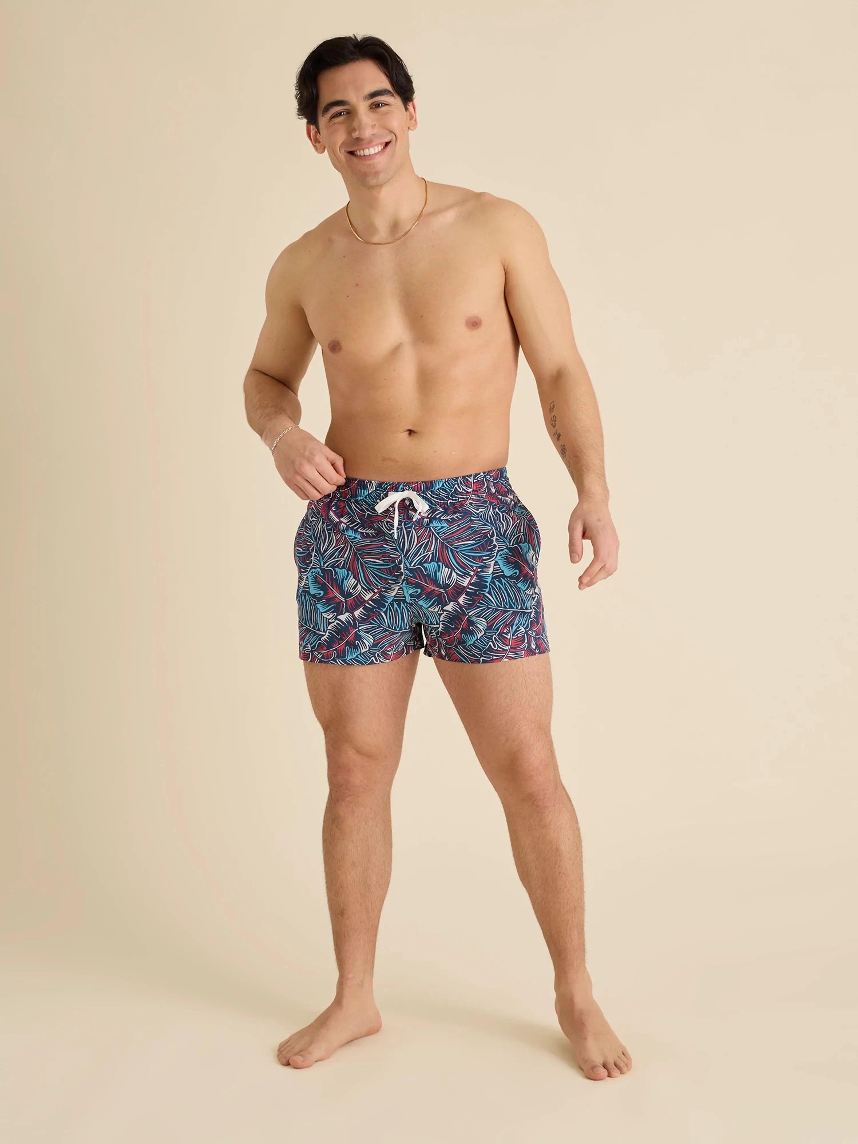 The Bahamians 4" (Classic Swim Trunk)