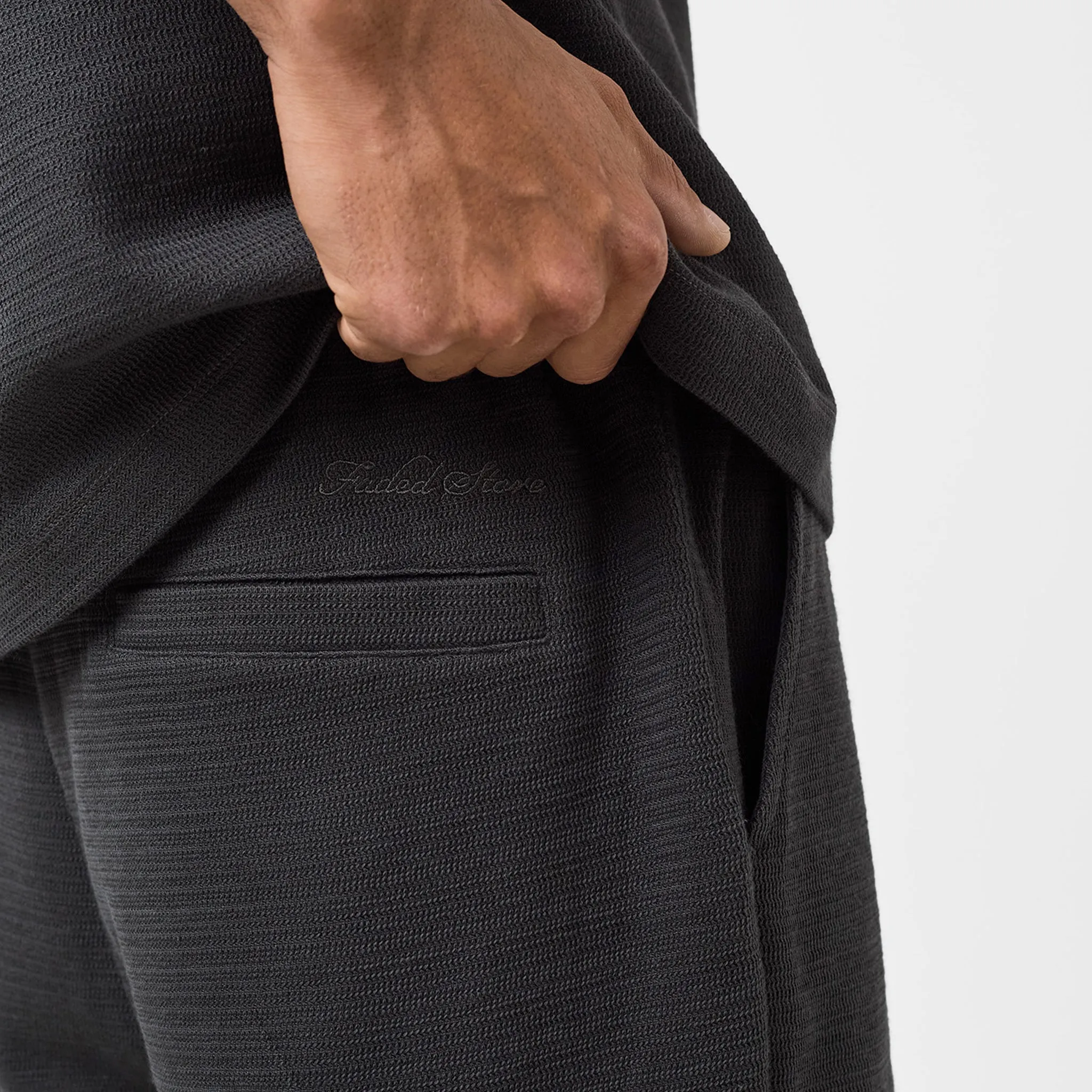 Tonal Knitted Short | Black