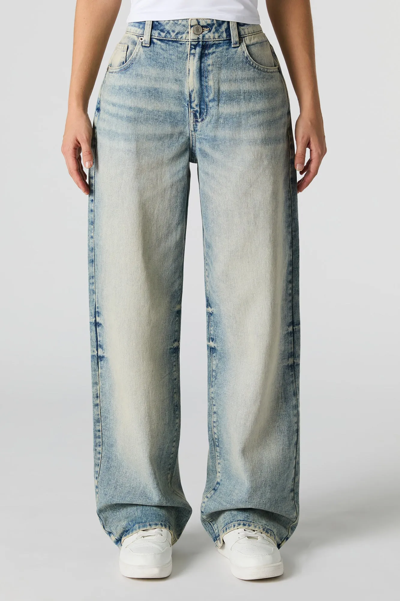 Vintage Light Wash High Rise Wide Leg Jean