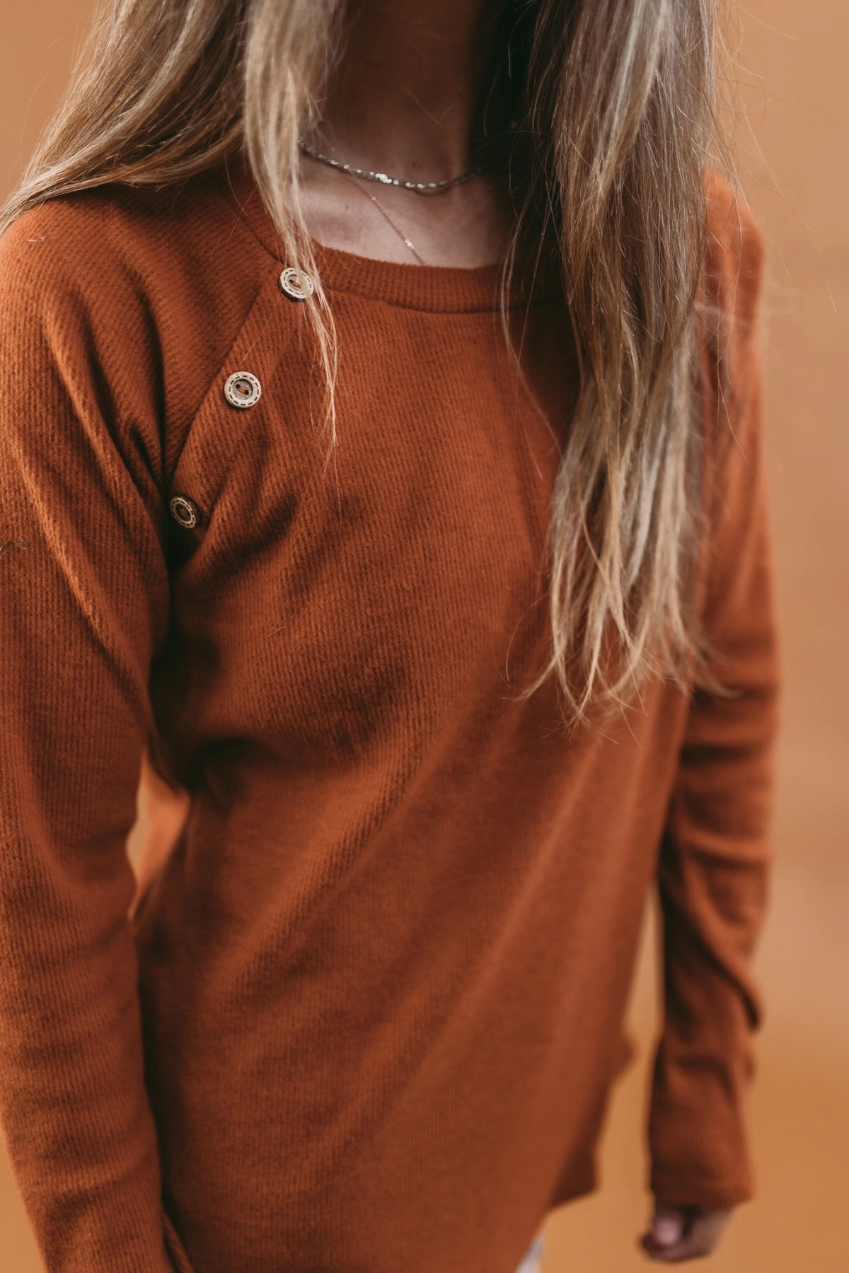 White Birch Long Sleeve Solid Buttoned Knit Top