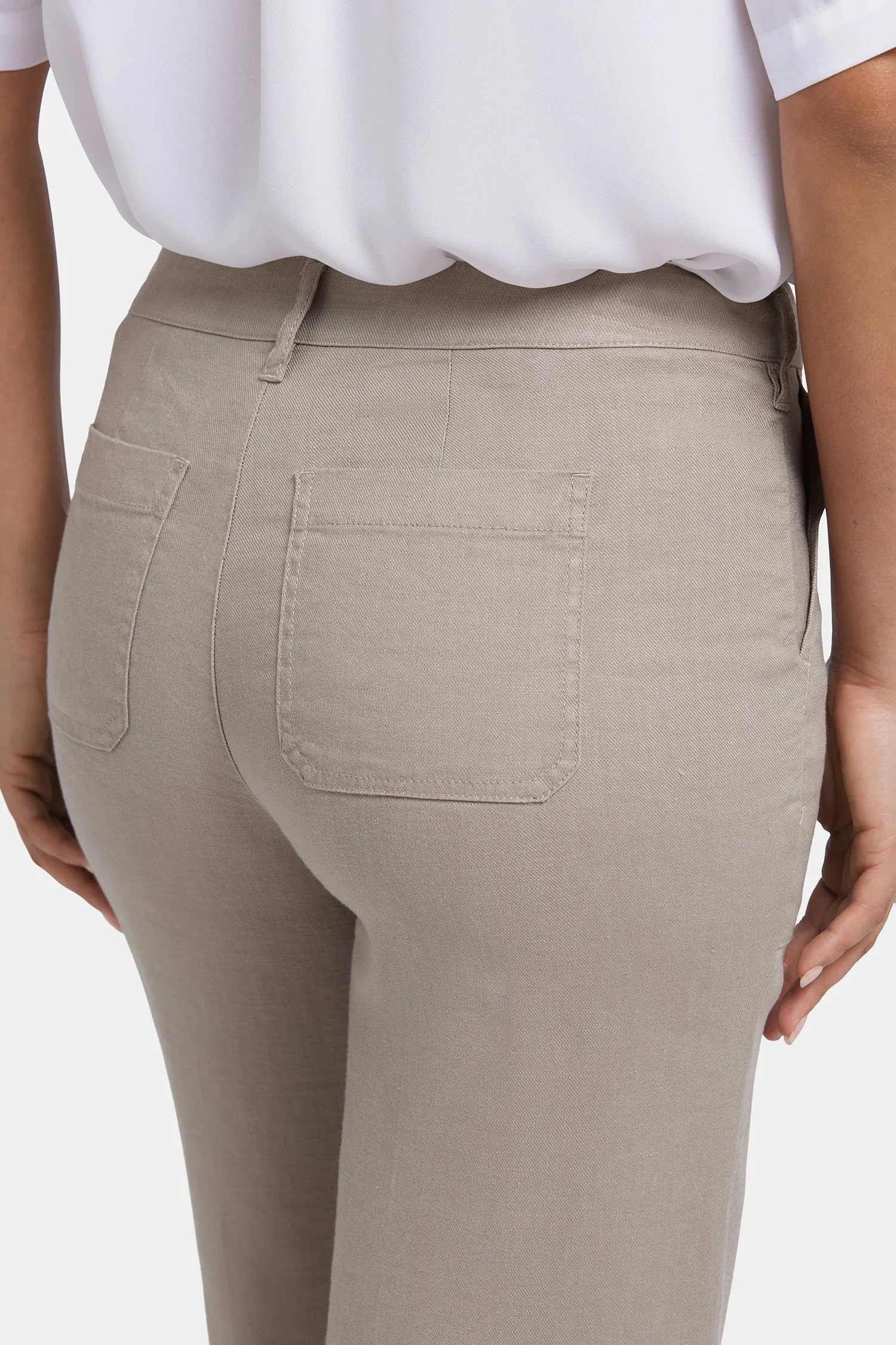 Wide Leg Cargo Capri Pants In Petite - Saddlewood