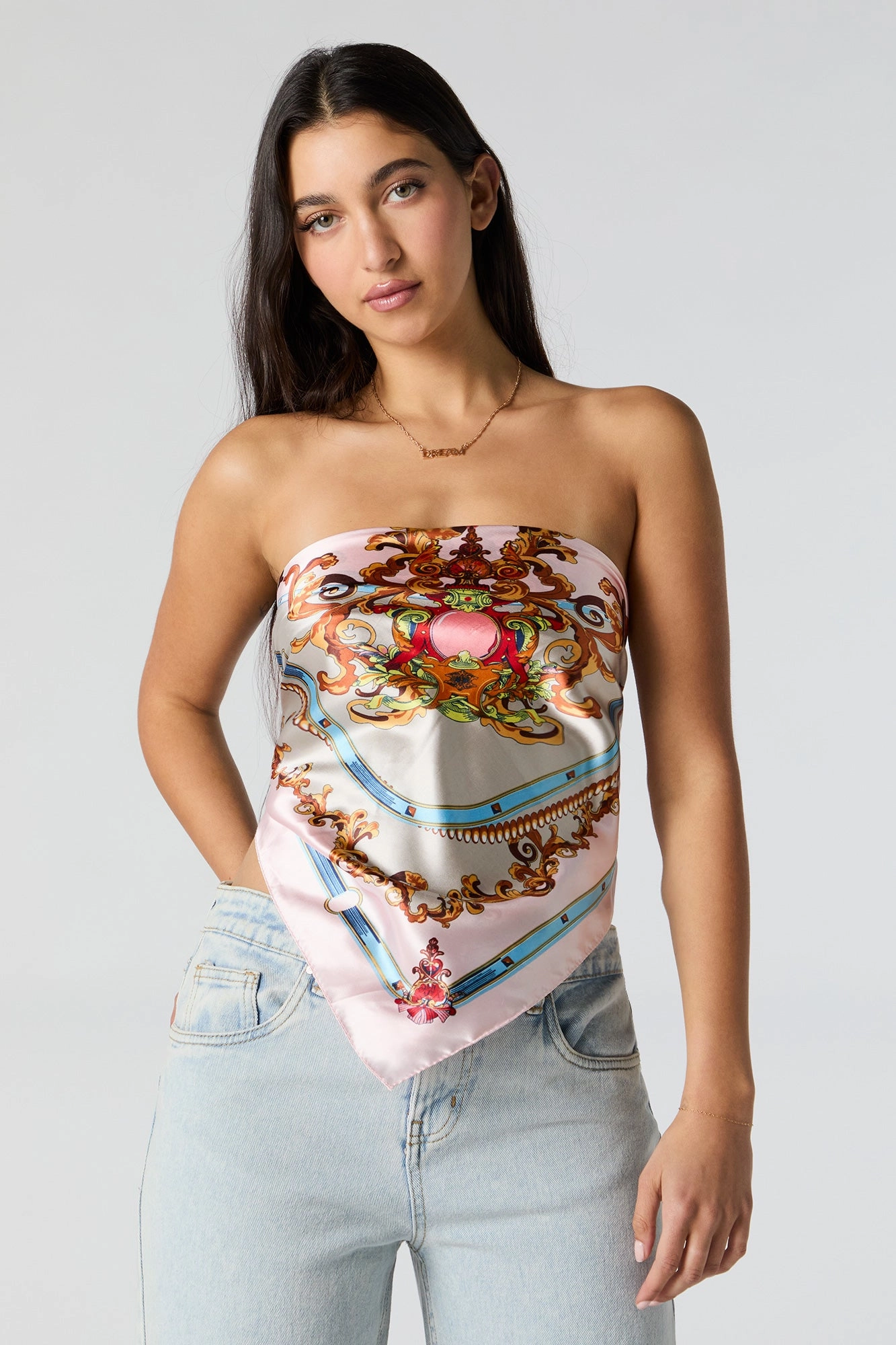 Écharpe en satin avec imprimé de chaînes