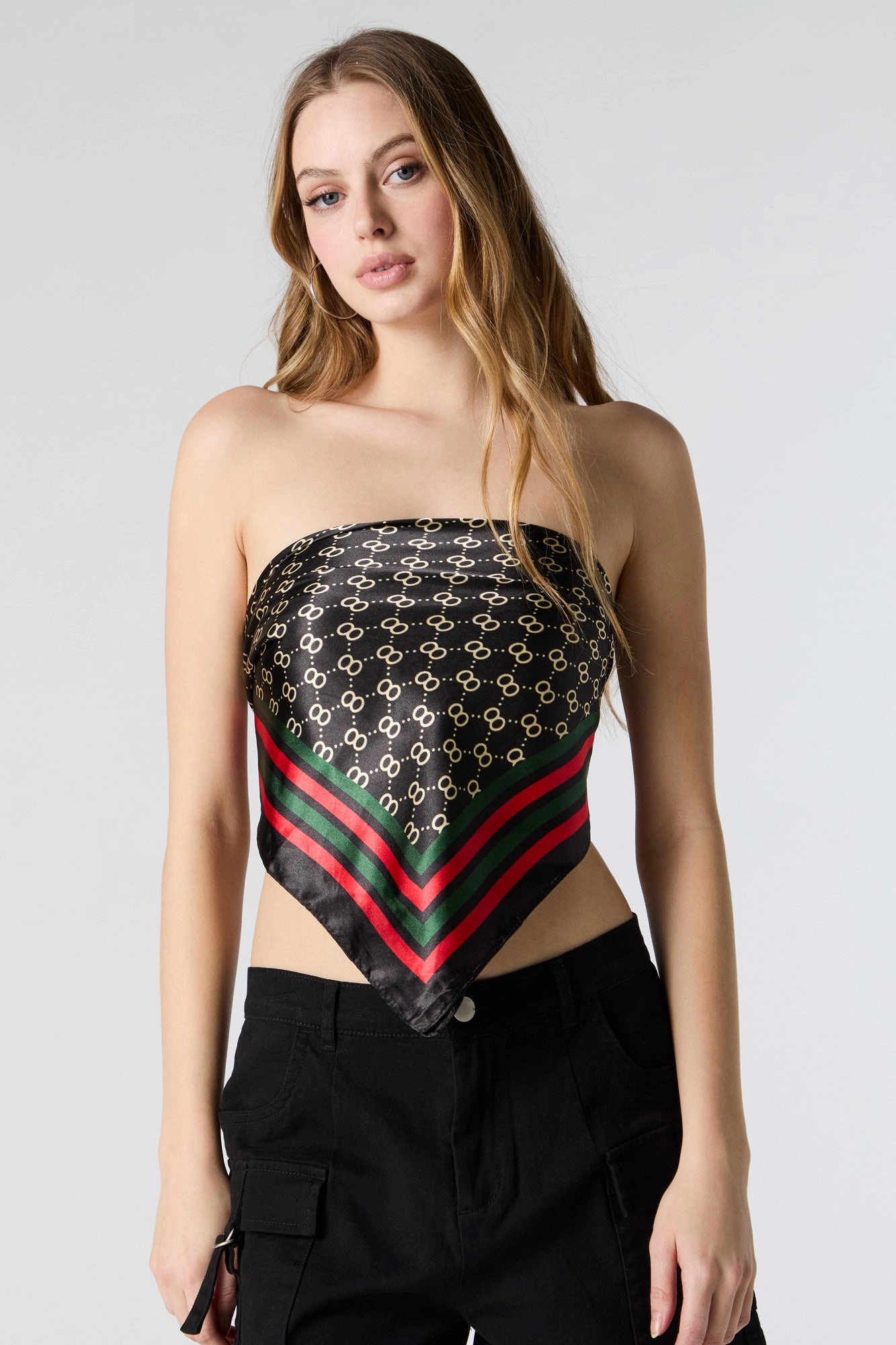 Écharpe multifaçons en satin avec bordure rayée